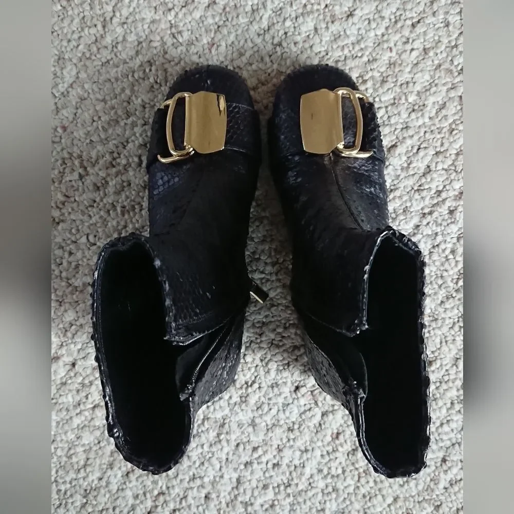 TIBI Wyatt embossed Buckle leather ankle Booties In Black size 5.5